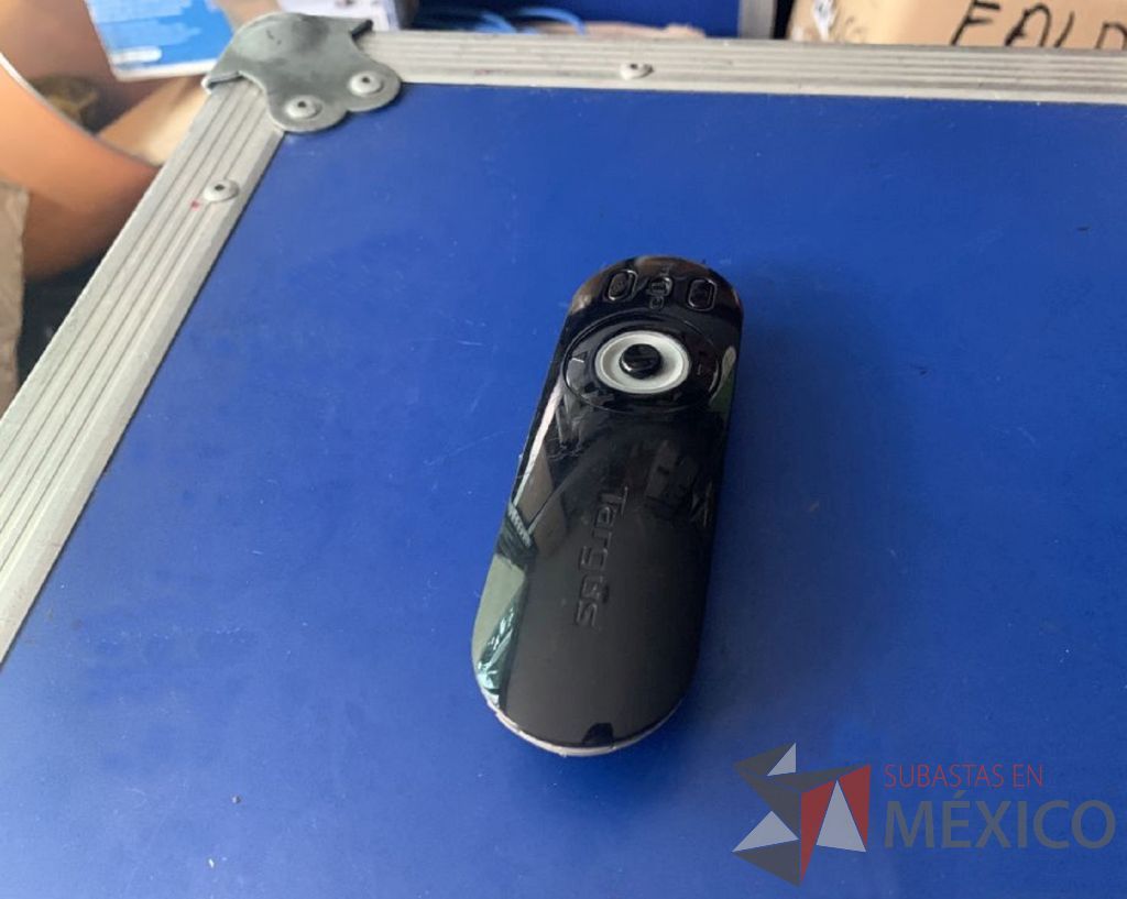 Lote 142 - 12 cambiadores de diapositivas ( Steren, Targus, Logitech)
