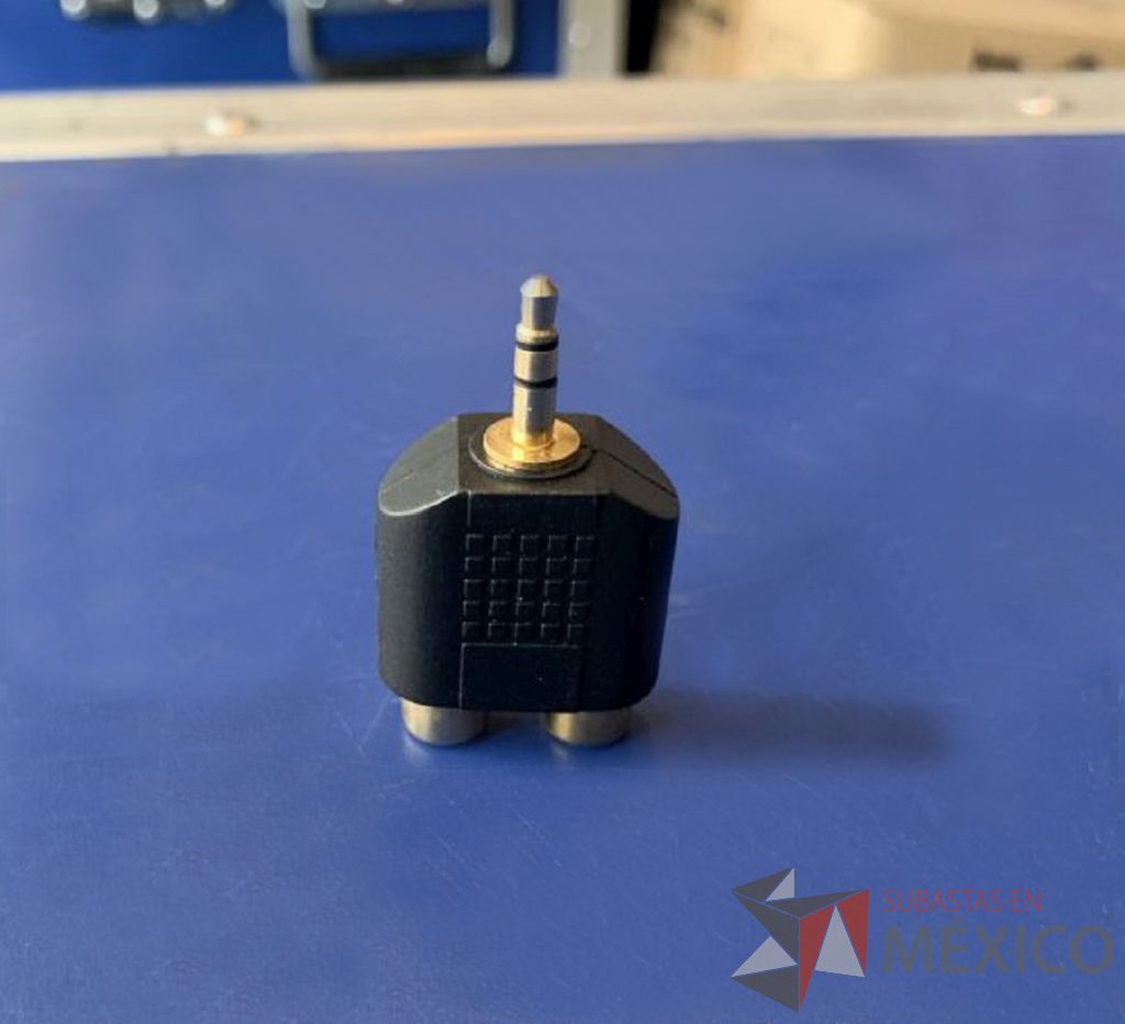 Lote 134 - 205 conectores y adaptadores de diversas conexiones ( VGA,CANON,PLUG,HDMI,RCA etc.) - Imagen 45