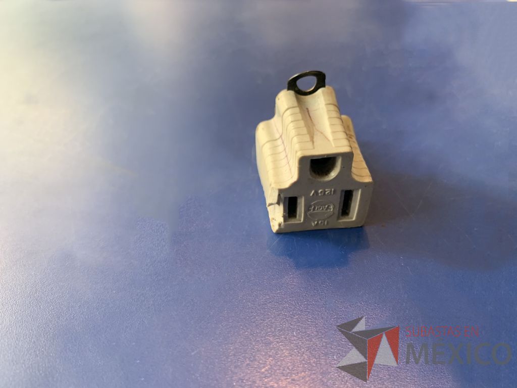 Lote 134 - 205 conectores y adaptadores de diversas conexiones ( VGA,CANON,PLUG,HDMI,RCA etc.) - Imagen 10
