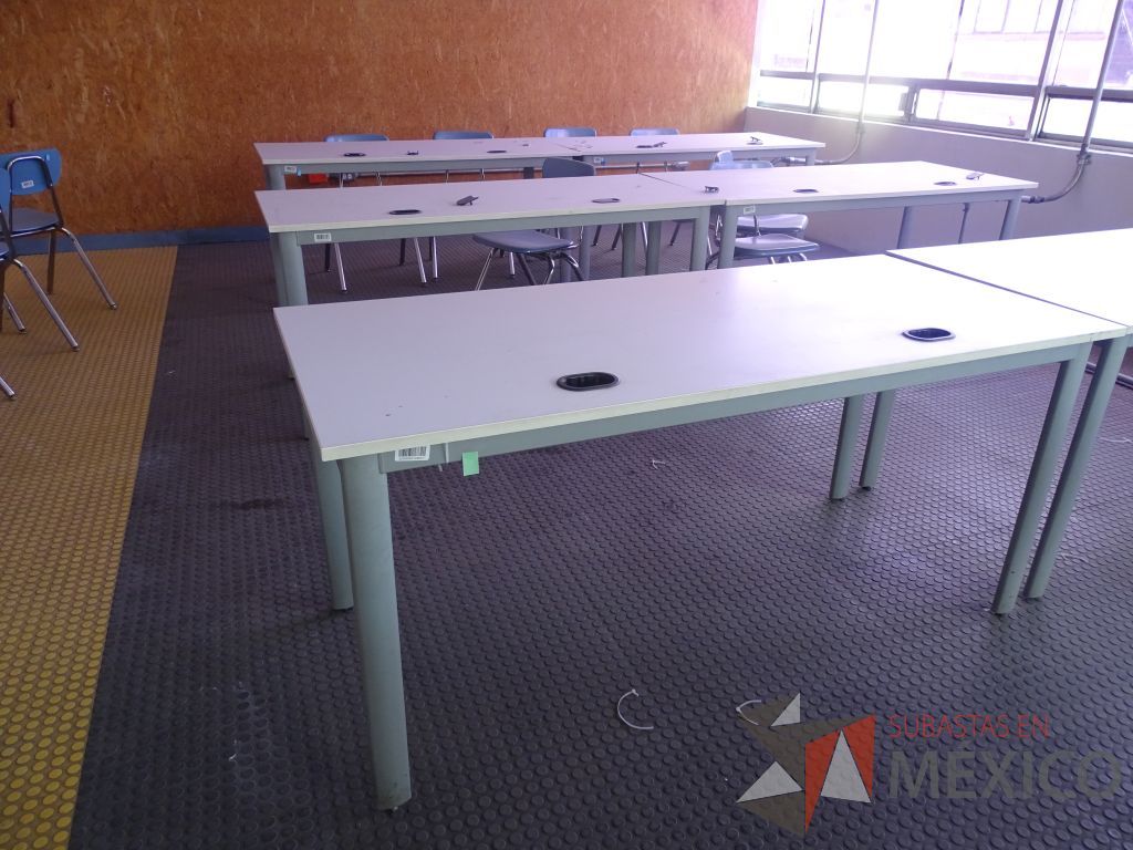 Lote 004 - Mesa de trabajo para 2 personas y 2 Sillas fijas con mecanismo de nivelación - Imagen 12