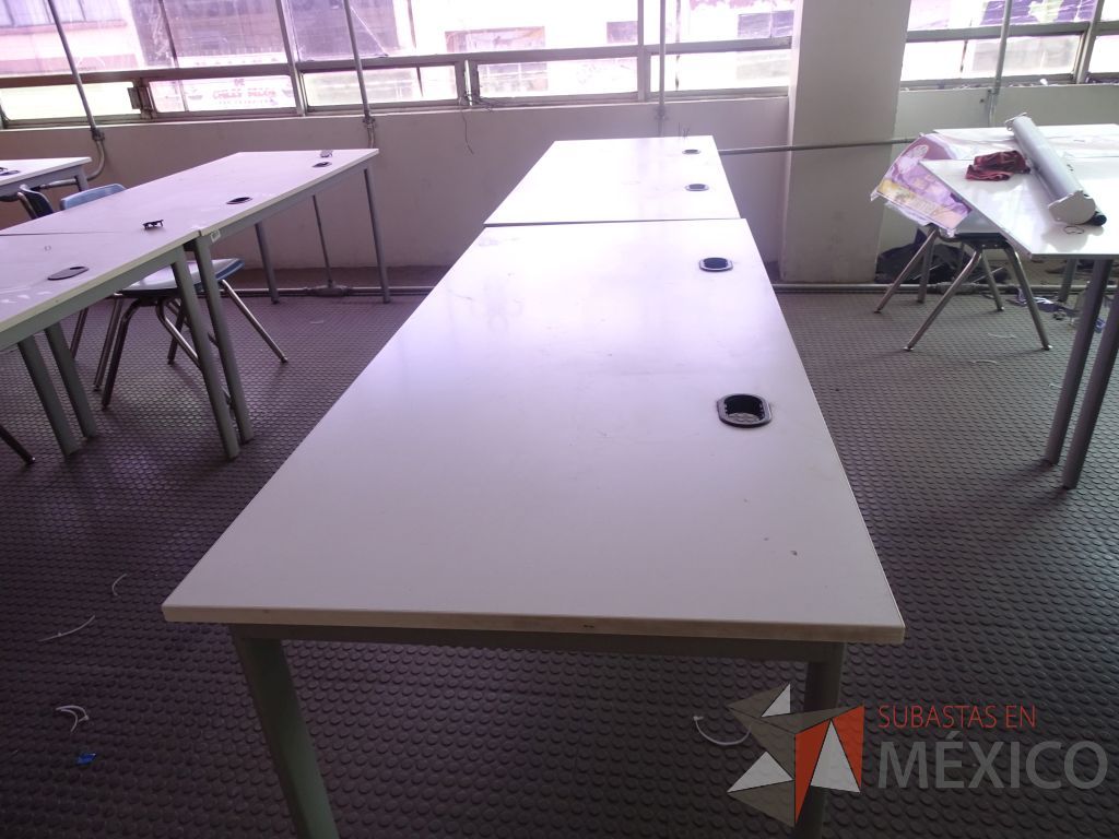 Lote 004 - Mesa de trabajo para 2 personas y 2 Sillas fijas con mecanismo de nivelación - Imagen 13