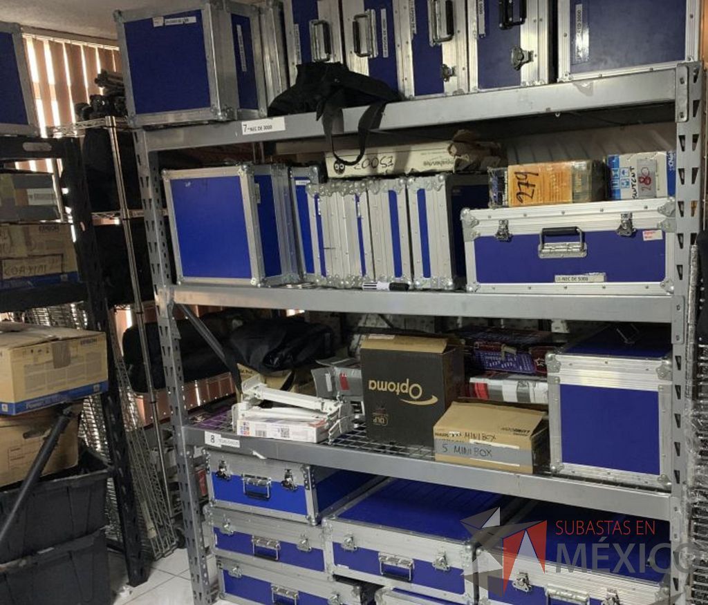 Lote 067 - 2 estantes calidad industrial/comercial marca Gorila color gris con parrillas cromadas de 1.83x0.61x1.96m - Imagen 3