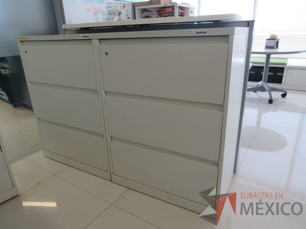 Lote 021 - 2 cubierta con 2 Archivero metálicos y 6 cajones color blanco - Imagen 5