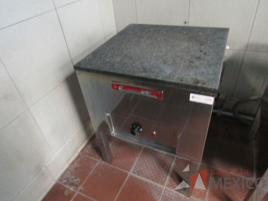 Lote 027 - Horno Coriat, elaborado con acero inoxidable 1 compartimento con capacidad para 5 charolas de 0.650 m x 0.500 m. - Imagen 2