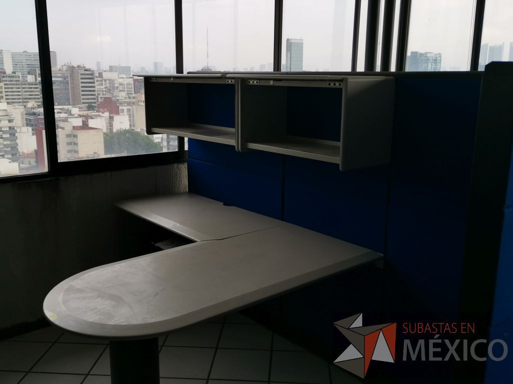 Lote 037 - Estación de trabajo para 2 personas con 2 gavetas, pizarrón blanco y 2 archiveros verticales de 3 cajones - Imagen 14
