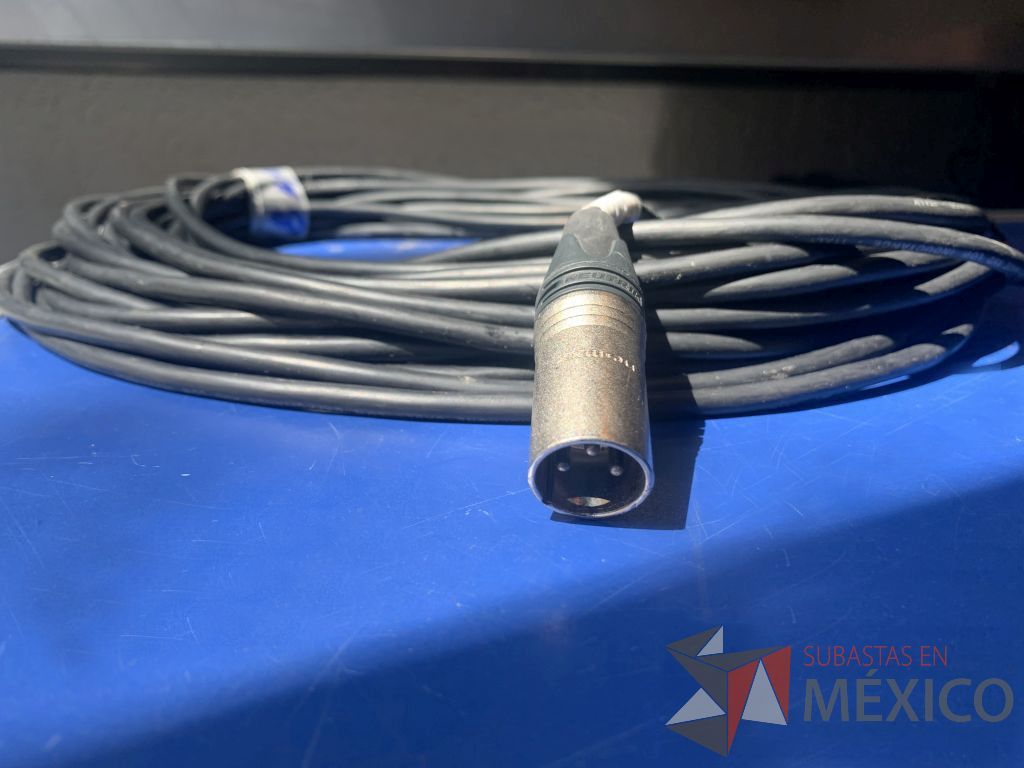 Lote 115 - 2 Micrófonos PROFESIONALES Inalámbricos, 2 receptores para micrófono y Case para 2 micrófonos y 2 Cables Cánon genérico 4.50 m. - Imagen 11