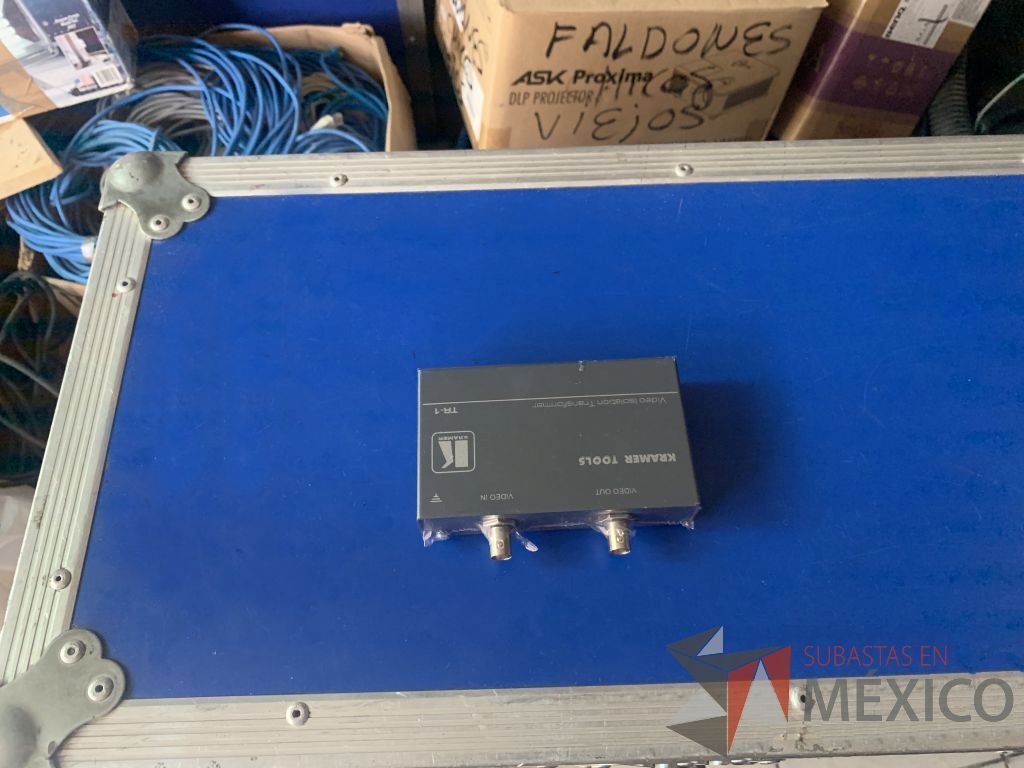 Lote 145 - 1 Interruptor-selector HDMI marca Auvio, 1 Extension USB Marca Steren y 1 Quita home marca Kramer - Imagen 7