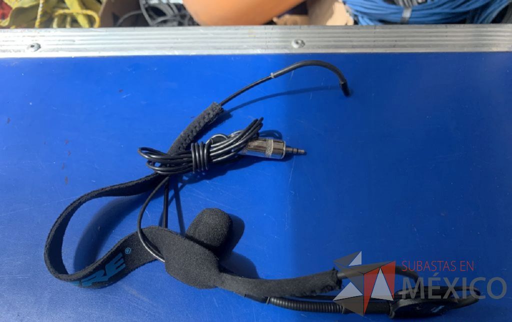 Lote 034 - Receptor Sennheiser; receptor Shure; 3 diademas inalámbricas Shure; 4 bodies Shure con CASE incluído - Imagen 7