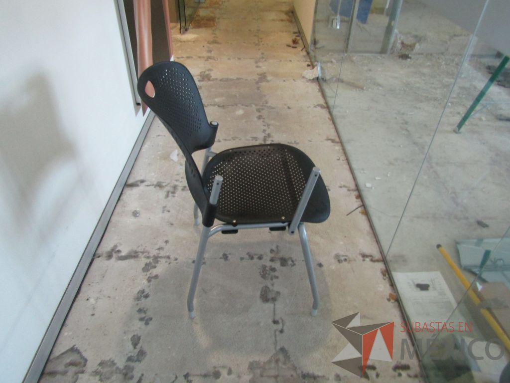 Lote 087 - 5 Sillas de visita Herman Miller - Imagen 3