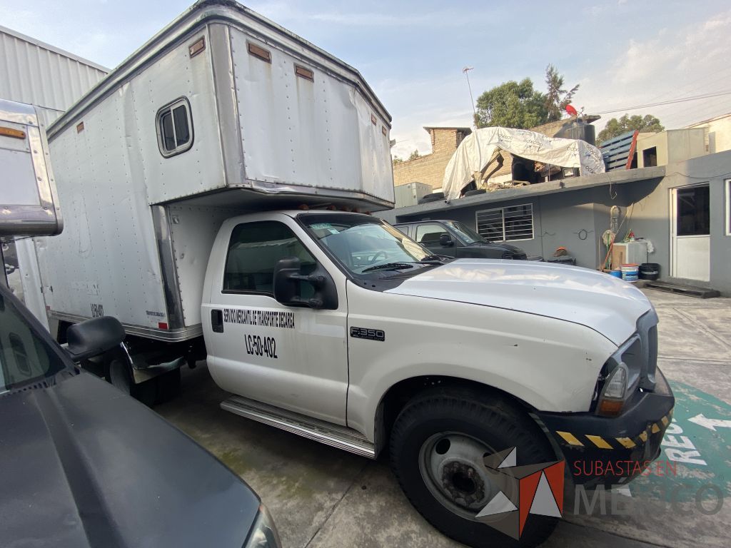 Lote 002 - Camioneta Ford, F-350 XL Super Duty/F350 XL DRT, Año 2003 - Imagen 8