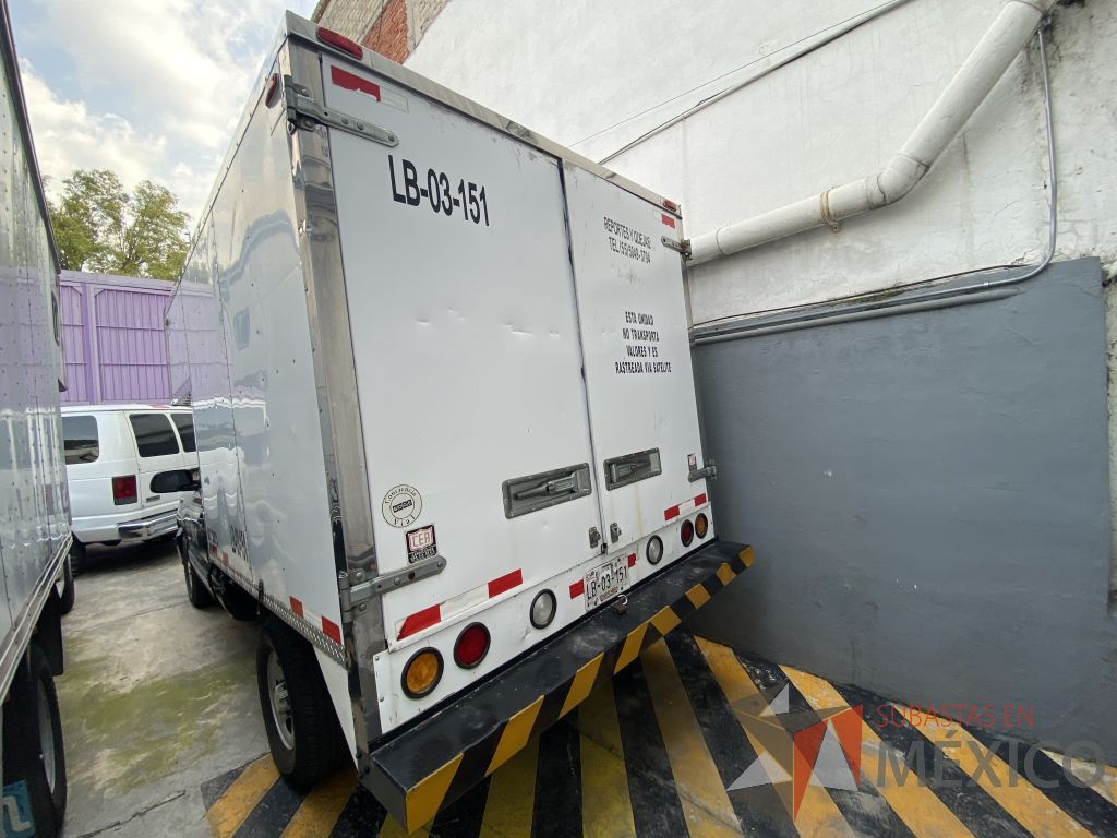 Lote 001 - Camioneta Chevrolet C-20 400 SS, Pick-Up CA, Año 2004 - Imagen 6
