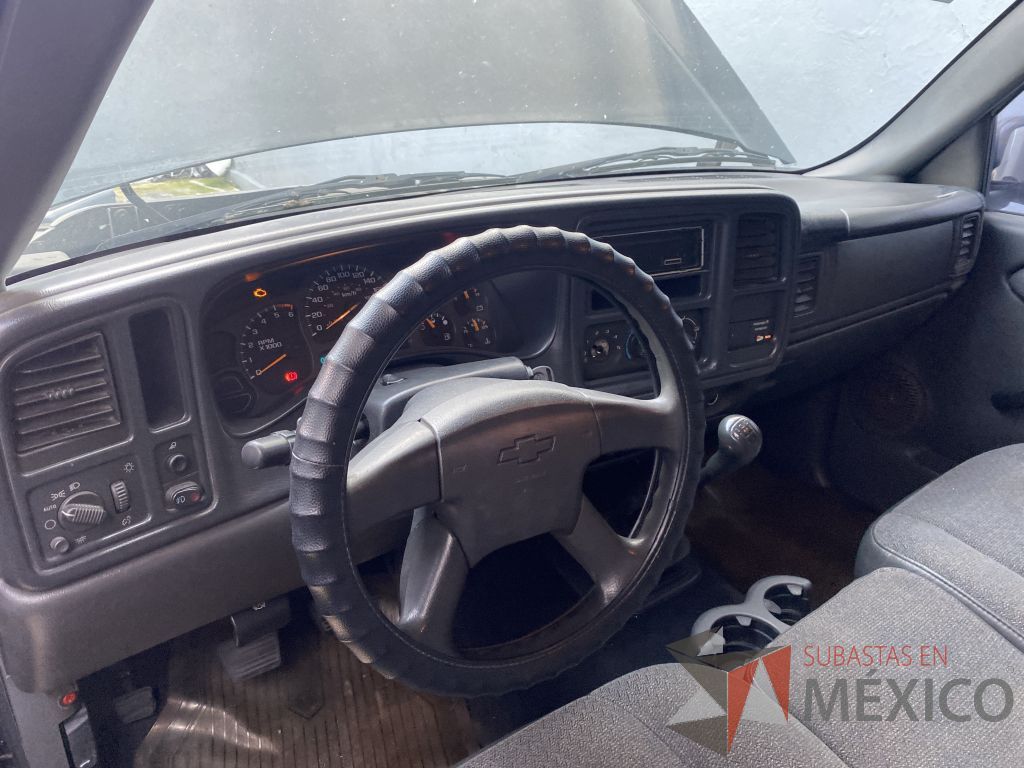Lote 001 - Camioneta Chevrolet C-20 400 SS, Pick-Up CA, Año 2004 - Imagen 23