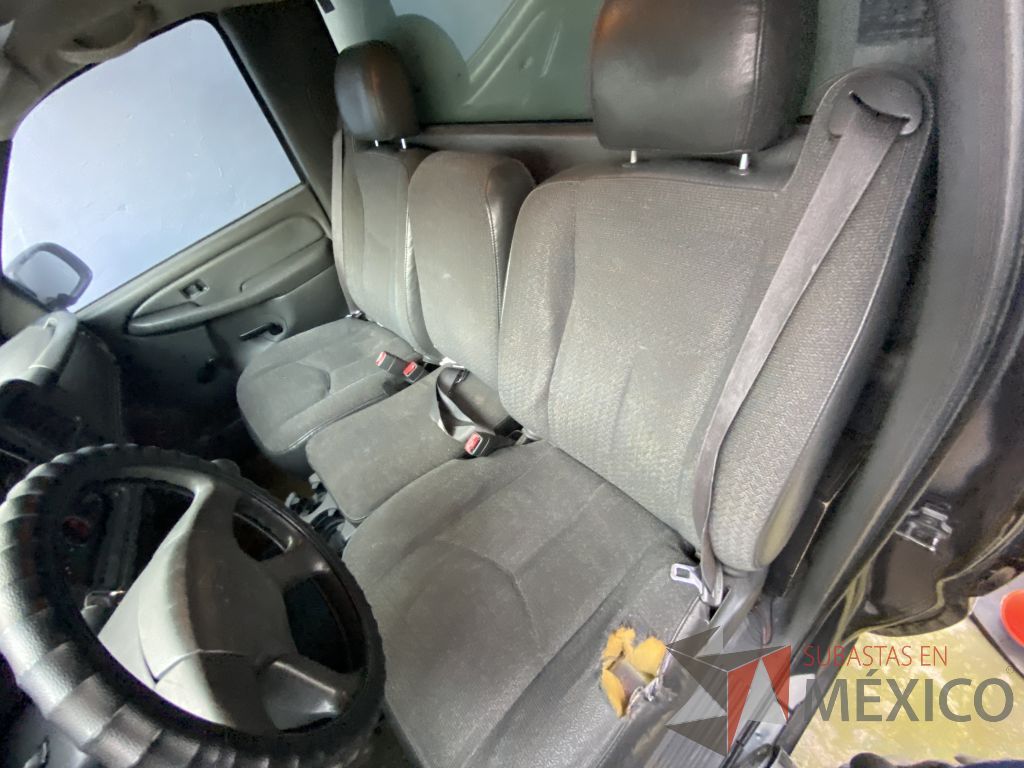 Lote 001 - Camioneta Chevrolet C-20 400 SS, Pick-Up CA, Año 2004 - Imagen 24