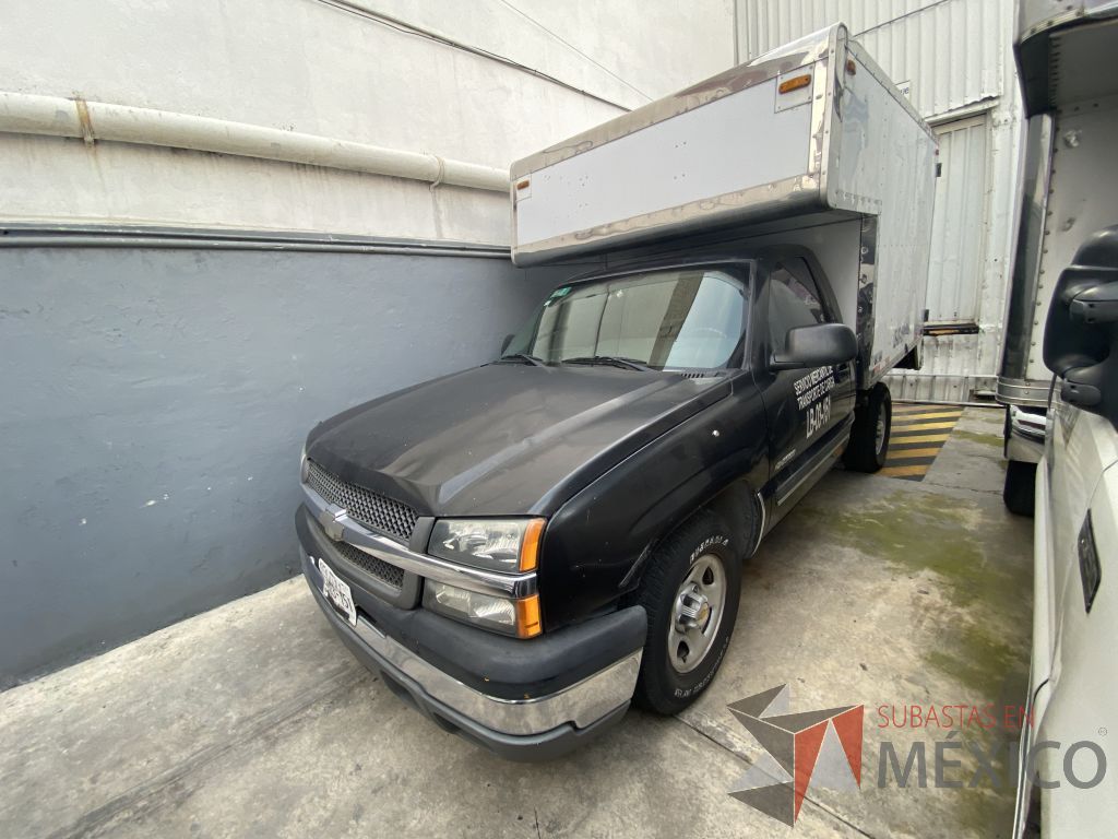 Lote 001 - Camioneta Chevrolet C-20 400 SS, Pick-Up CA, Año 2004 - Imagen 28