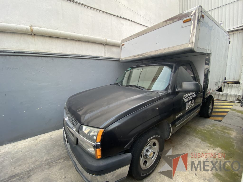 Lote 001 - Camioneta Chevrolet C-20 400 SS, Pick-Up CA, Año 2004 - Imagen 32