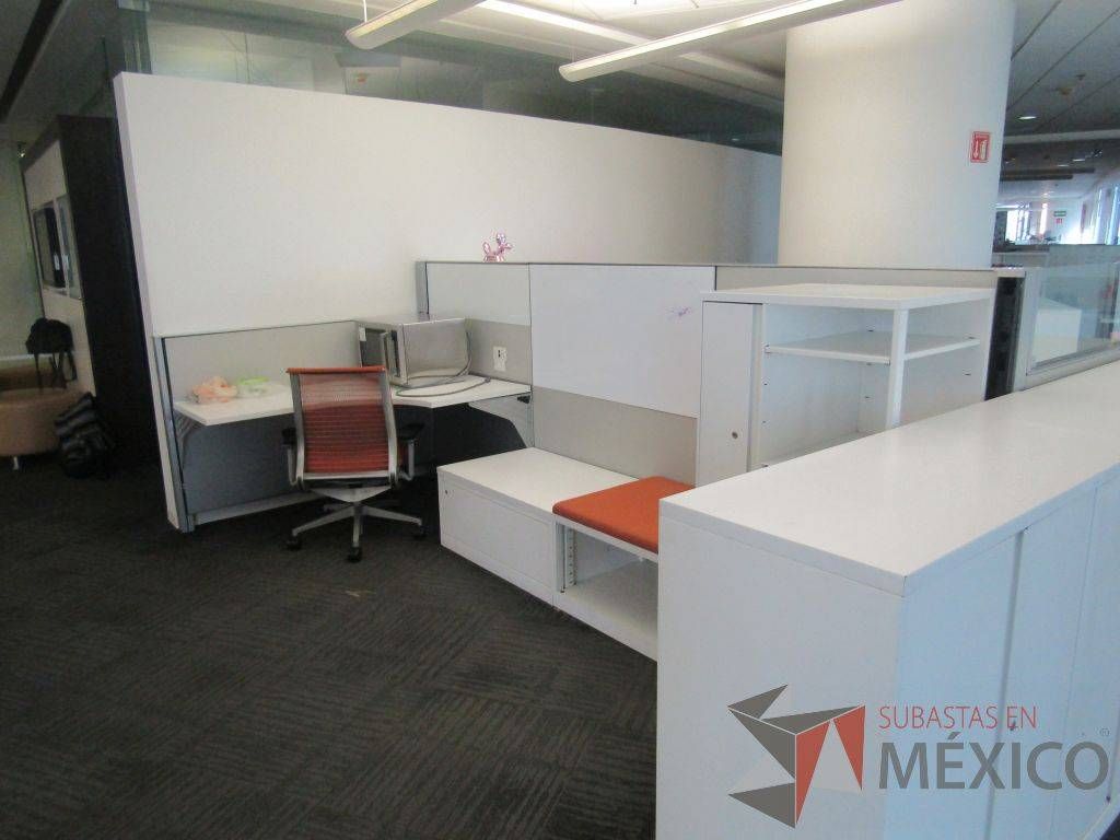 Lote 012 - Estación de trabajo para 2 personas, 1 credenza de 1 cajón,1 espacio para documentos