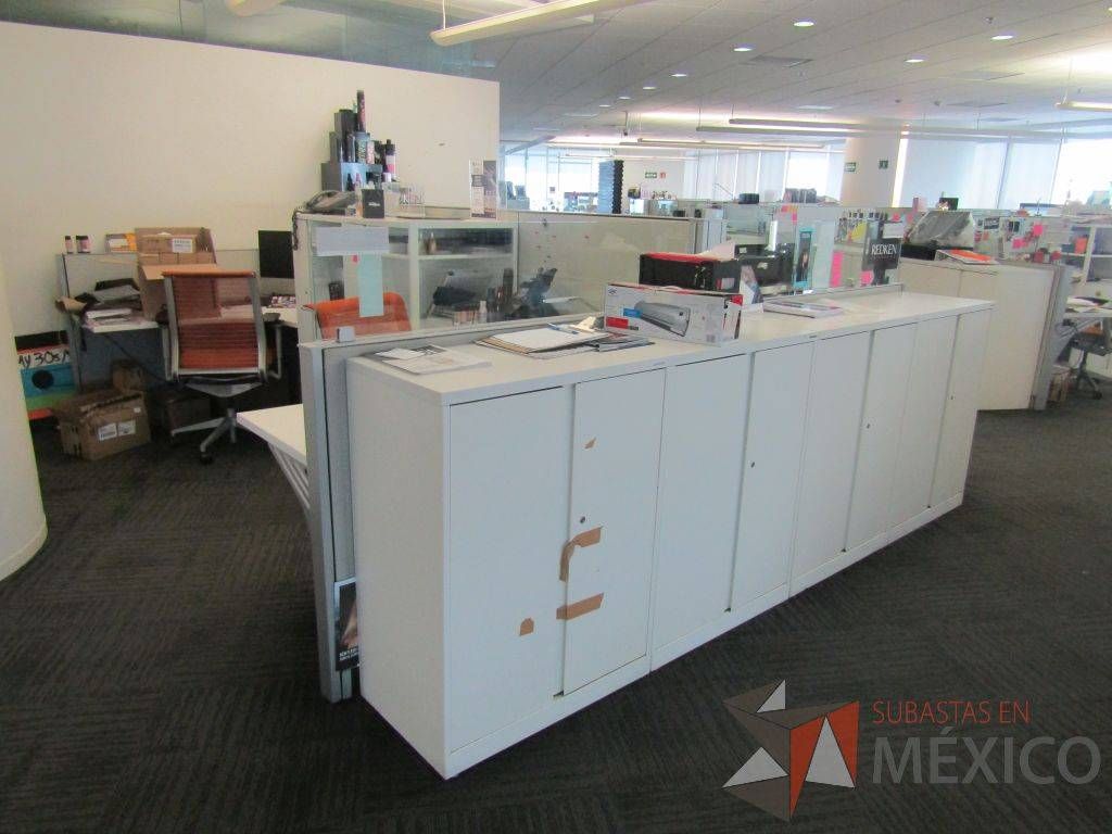 Lote 013 - Estación de trabajo para 3 personas, 1 credenza de 1 cajón,1 espacio para documentos - Imagen 2