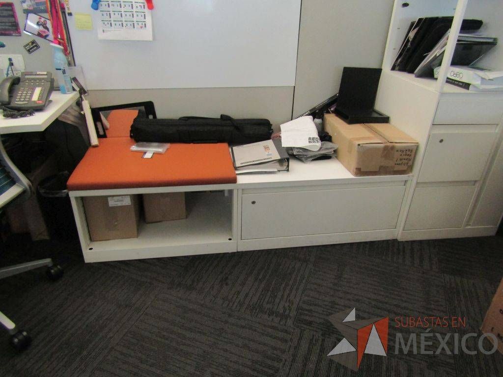 Lote 013 - Estación de trabajo para 3 personas, 1 credenza de 1 cajón,1 espacio para documentos - Imagen 10