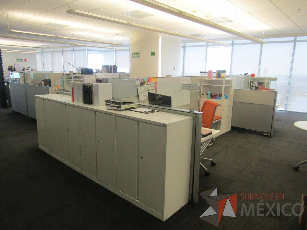 Lote 019 - Estación de trabajo para 5 personas 1 credenza de 1 cajón,1 espacio para documentos - Imagen 2