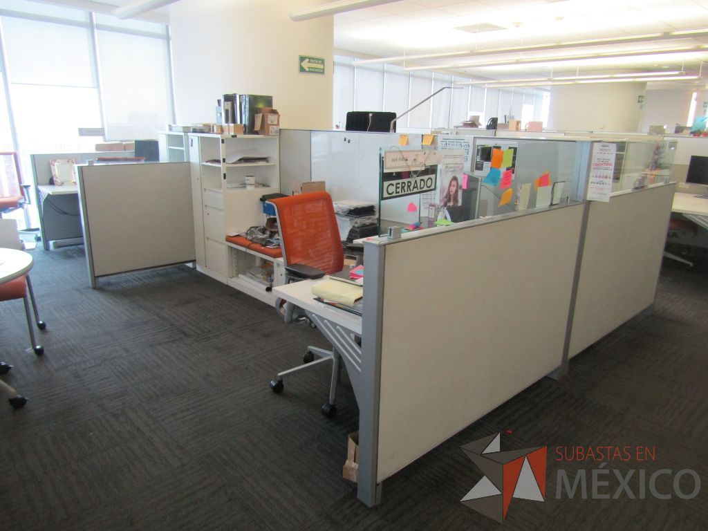 Lote 006 - Estación de trabajo para 4 personas con 1 credenza de 1 cajón y cojín de tela color naranja - Imagen 8