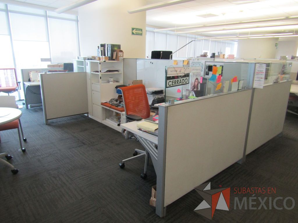 Lote 006 - Estación de trabajo para 4 personas con 1 credenza de 1 cajón y cojín de tela color naranja - Imagen 9