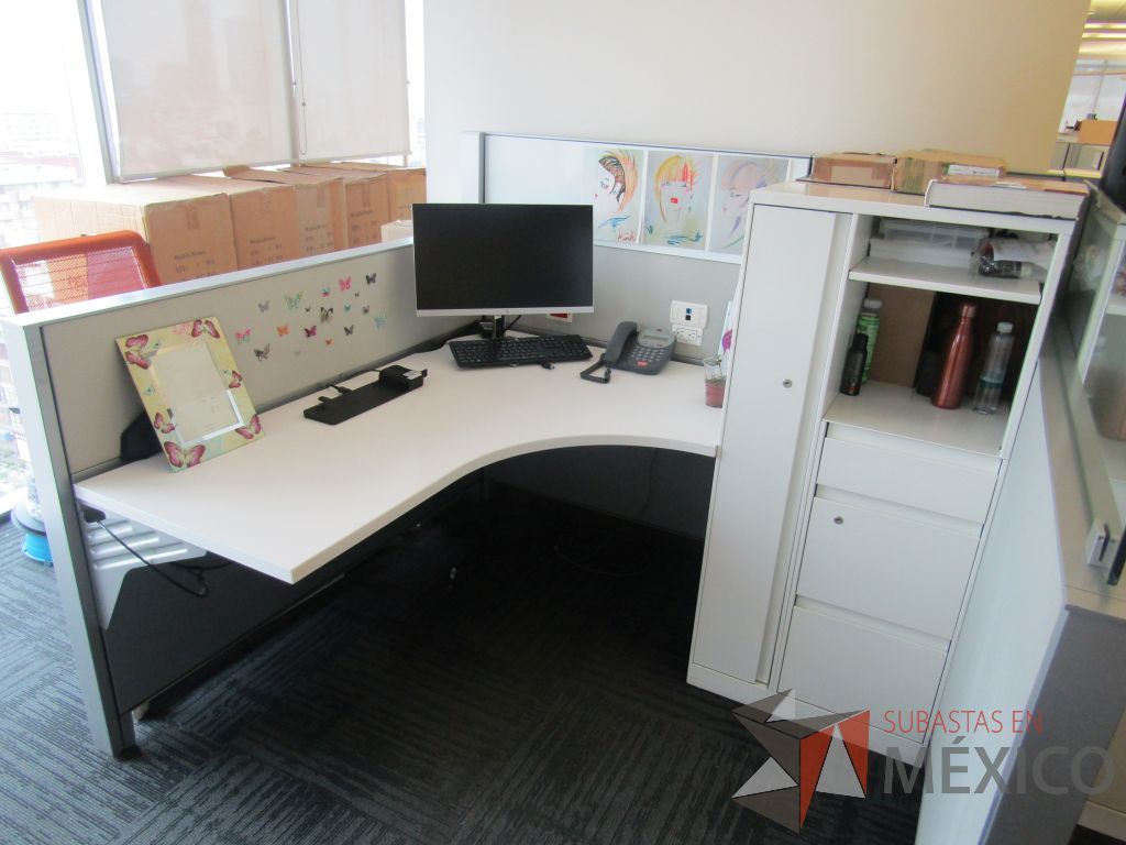 Lote 006 - Estación de trabajo para 4 personas con 1 credenza de 1 cajón y cojín de tela color naranja - Imagen 11