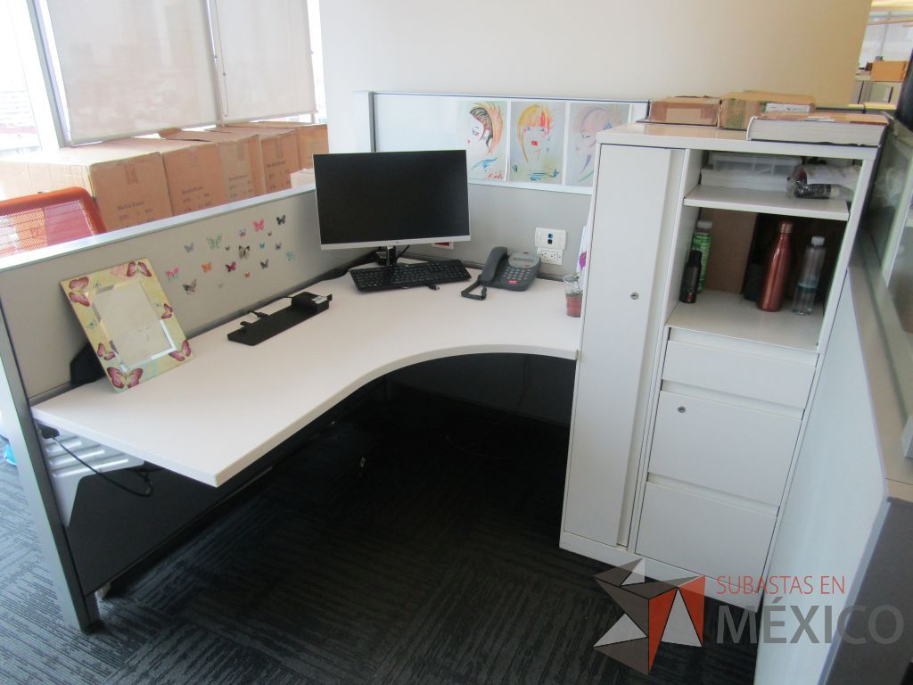 Lote 006 - Estación de trabajo para 4 personas con 1 credenza de 1 cajón y cojín de tela color naranja - Imagen 12