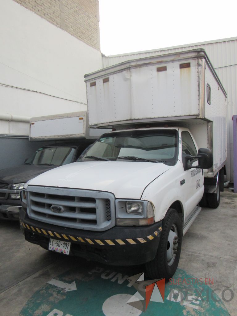 Lote 002 - Camioneta Ford, F-350 XL Super Duty/F350 XL DRT, Año 2003 - Imagen 10