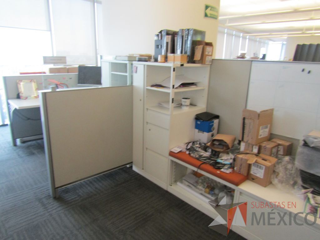 Lote 006 - Estación de trabajo para 4 personas con 1 credenza de 1 cajón y cojín de tela color naranja - Imagen 15