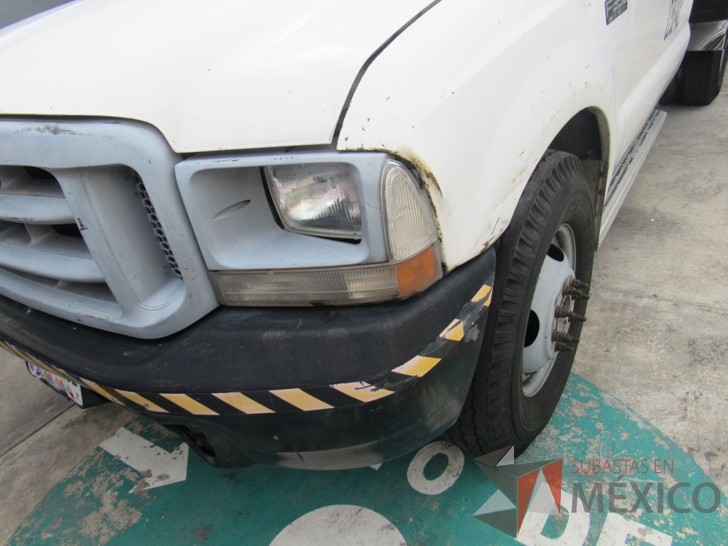 Lote 002 - Camioneta Ford, F-350 XL Super Duty/F350 XL DRT, Año 2003 - Imagen 11