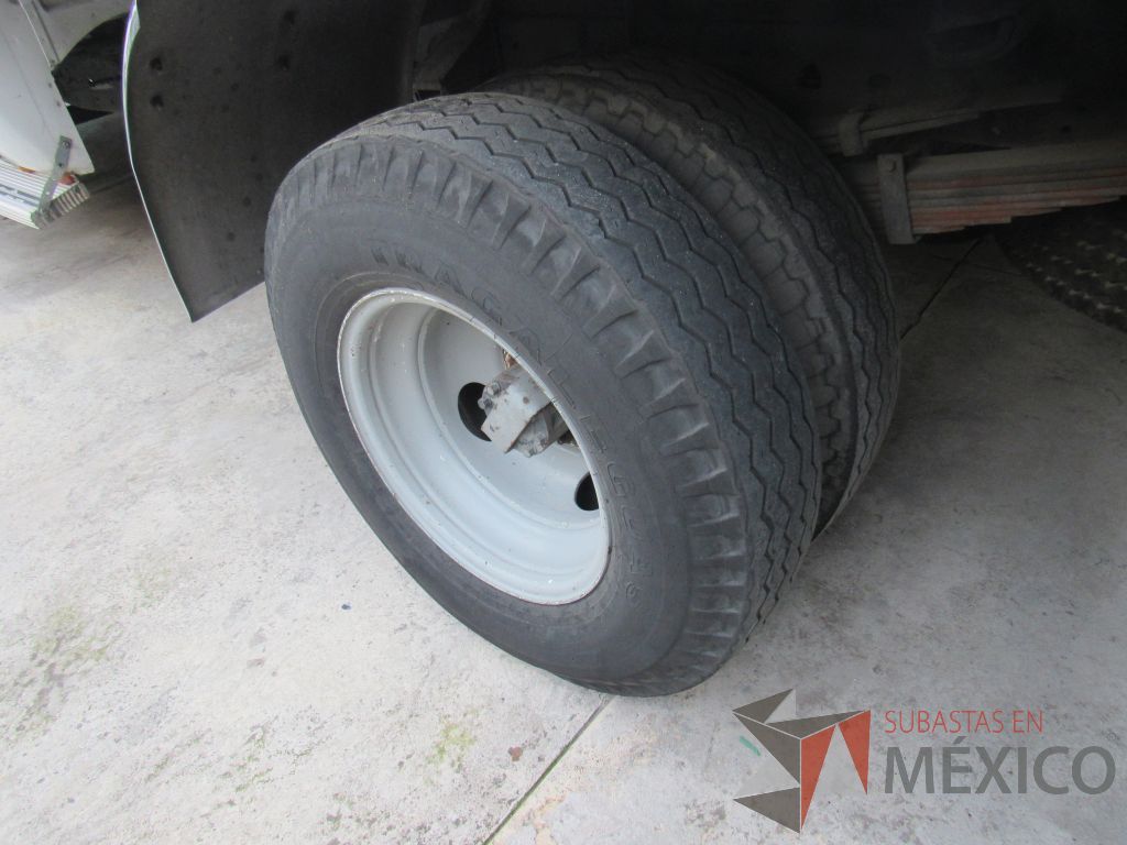Lote 002 - Camioneta Ford, F-350 XL Super Duty/F350 XL DRT, Año 2003 - Imagen 17