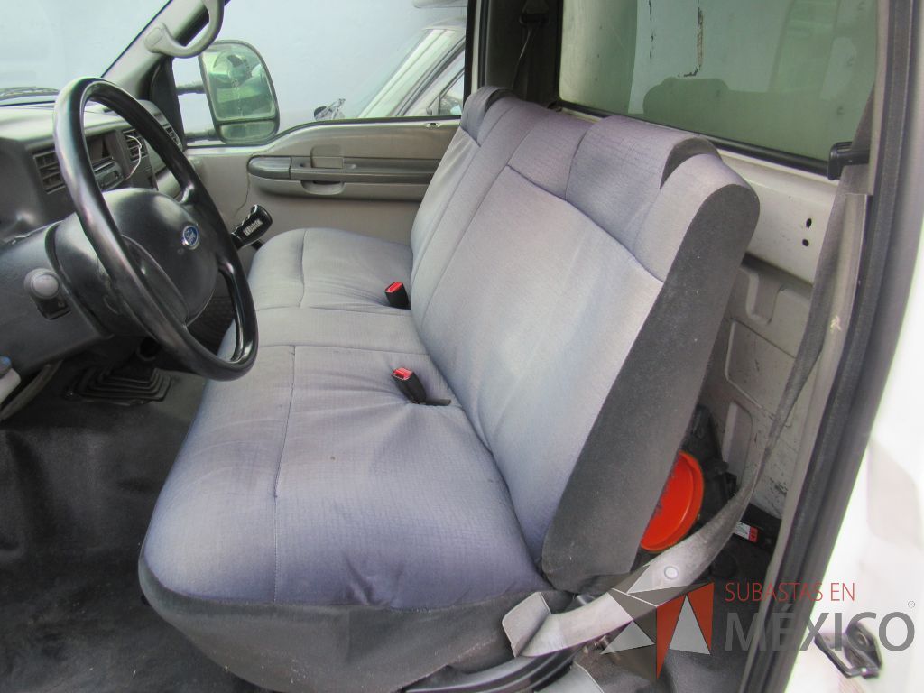 Lote 002 - Camioneta Ford, F-350 XL Super Duty/F350 XL DRT, Año 2003 - Imagen 32