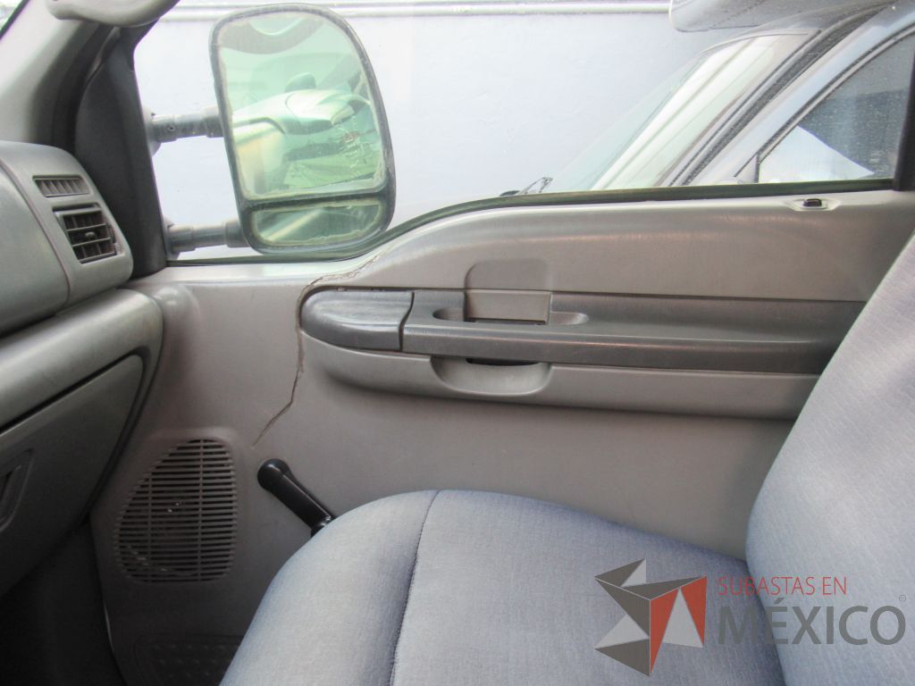 Lote 002 - Camioneta Ford, F-350 XL Super Duty/F350 XL DRT, Año 2003 - Imagen 34