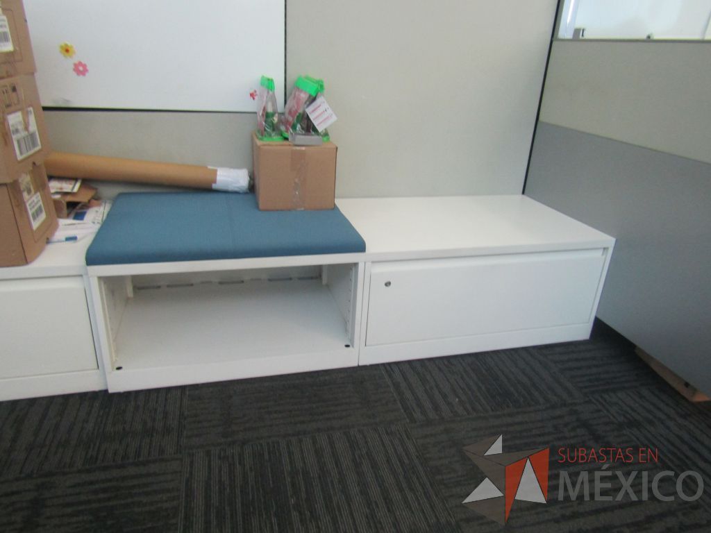 Lote 041 - Estación de trabajo para 2 personas, 2 credenza de 1 cajón,1 espacio para documentos - Imagen 7