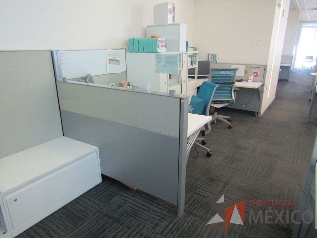 Lote 041 - Estación de trabajo para 2 personas, 2 credenza de 1 cajón,1 espacio para documentos - Imagen 9