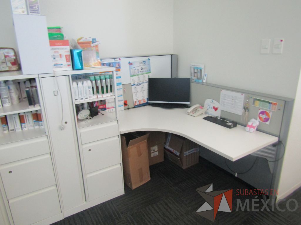 Lote 041 - Estación de trabajo para 2 personas, 2 credenza de 1 cajón,1 espacio para documentos - Imagen 11