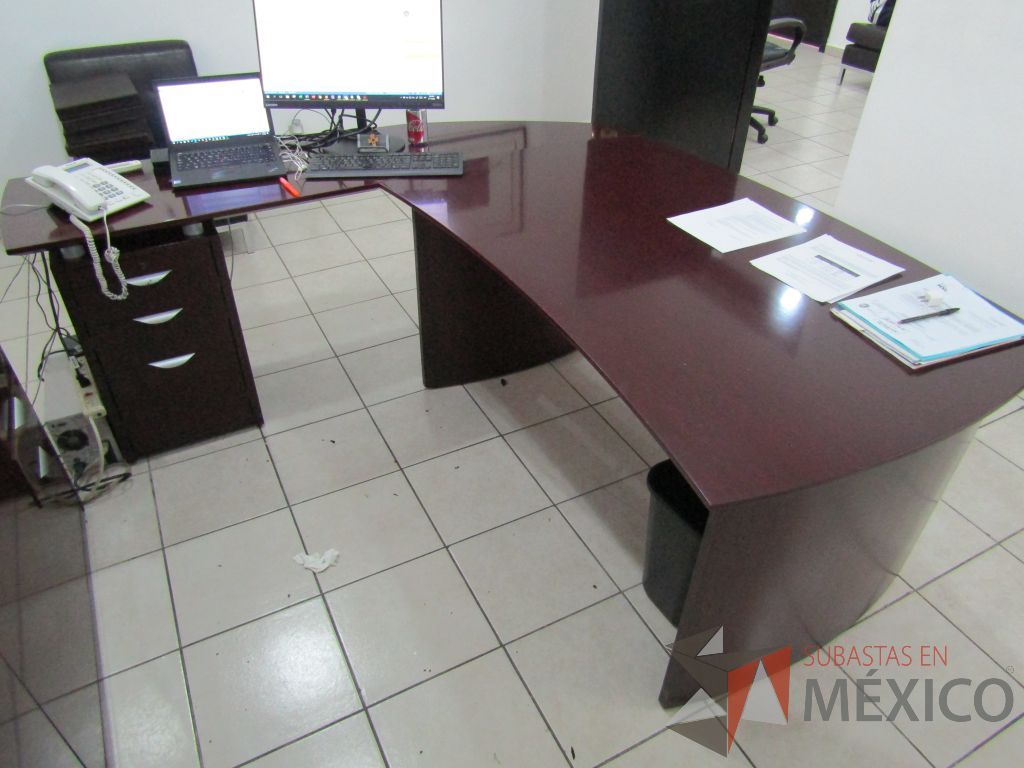 Escritorio para 1 persona en escuadra con archivero de pedestal de 3 cajones