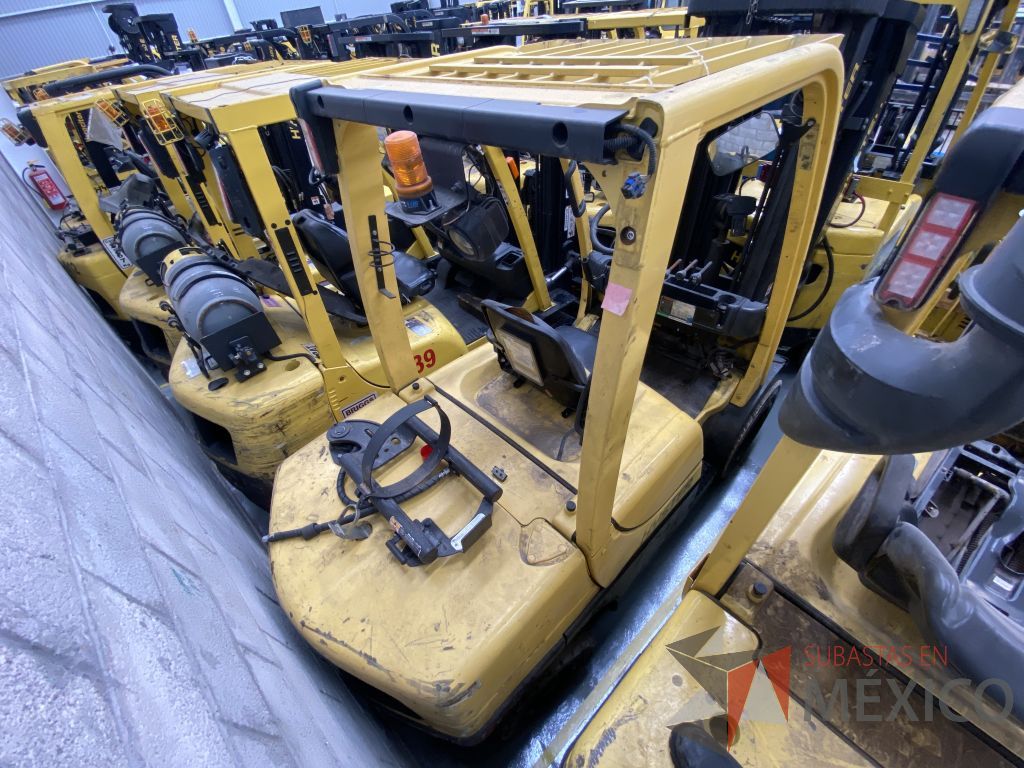 Lote 017 - Montacargas Hyster H70FT, Contrabalanceado, Combustión Diesel/Gas, Año 2015