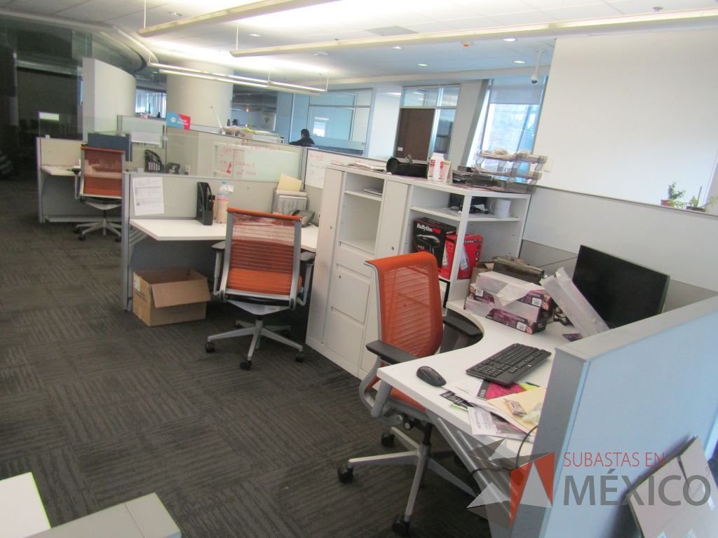 Lote 037 - Estación de trabajo para 6 personas, 2 credenza de 1 cajón,1 espacio para documentos y cojín de tela color naranja - Imagen 4