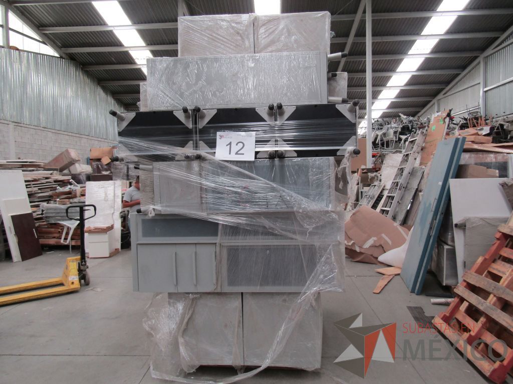 Lote 012 - 19 Piezas de gabinetes de metal 1 puerta con 1 cajón - Imagen 8
