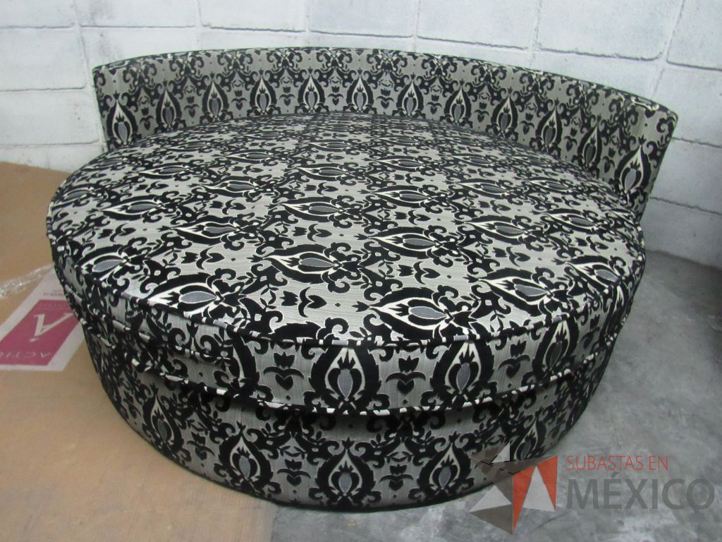 Lote 335 - Sillón circular con asiento y respaldo en tela color gris con negro - Imagen 4