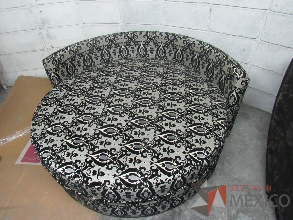 Lote 335 - Sillón circular con asiento y respaldo en tela color gris con negro - Imagen 6