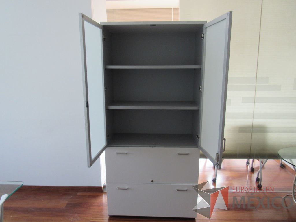 Lote 002 - 2 Gabinetes alto con 2 puerta y 7 entrepaños color blanco - Imagen 12
