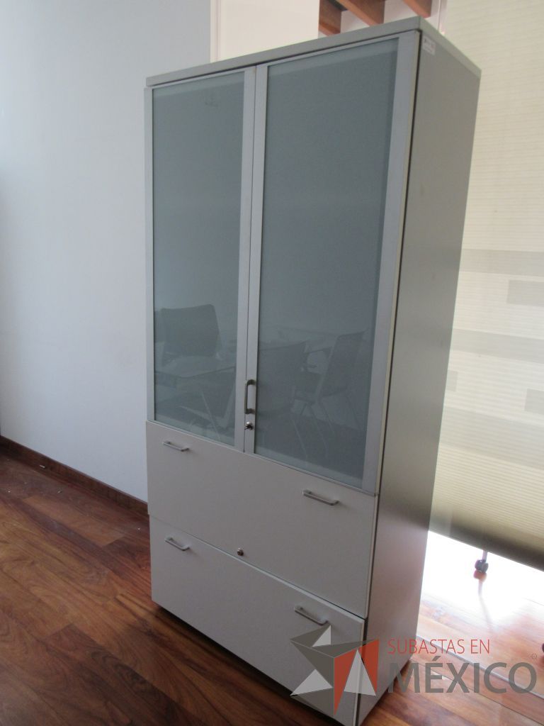 Lote 002 - 2 Gabinetes alto con 2 puerta y 7 entrepaños color blanco - Imagen 16