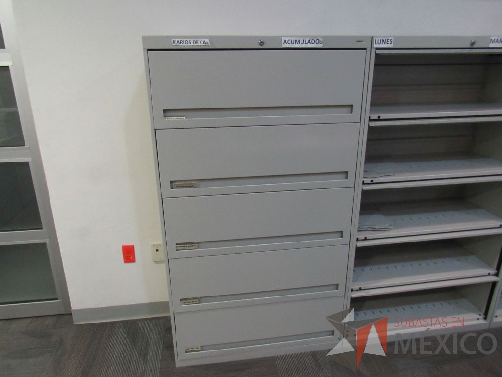 Lote 092a - Archivero metálico horizontales con 5 gavetas color gris - Imagen 3
