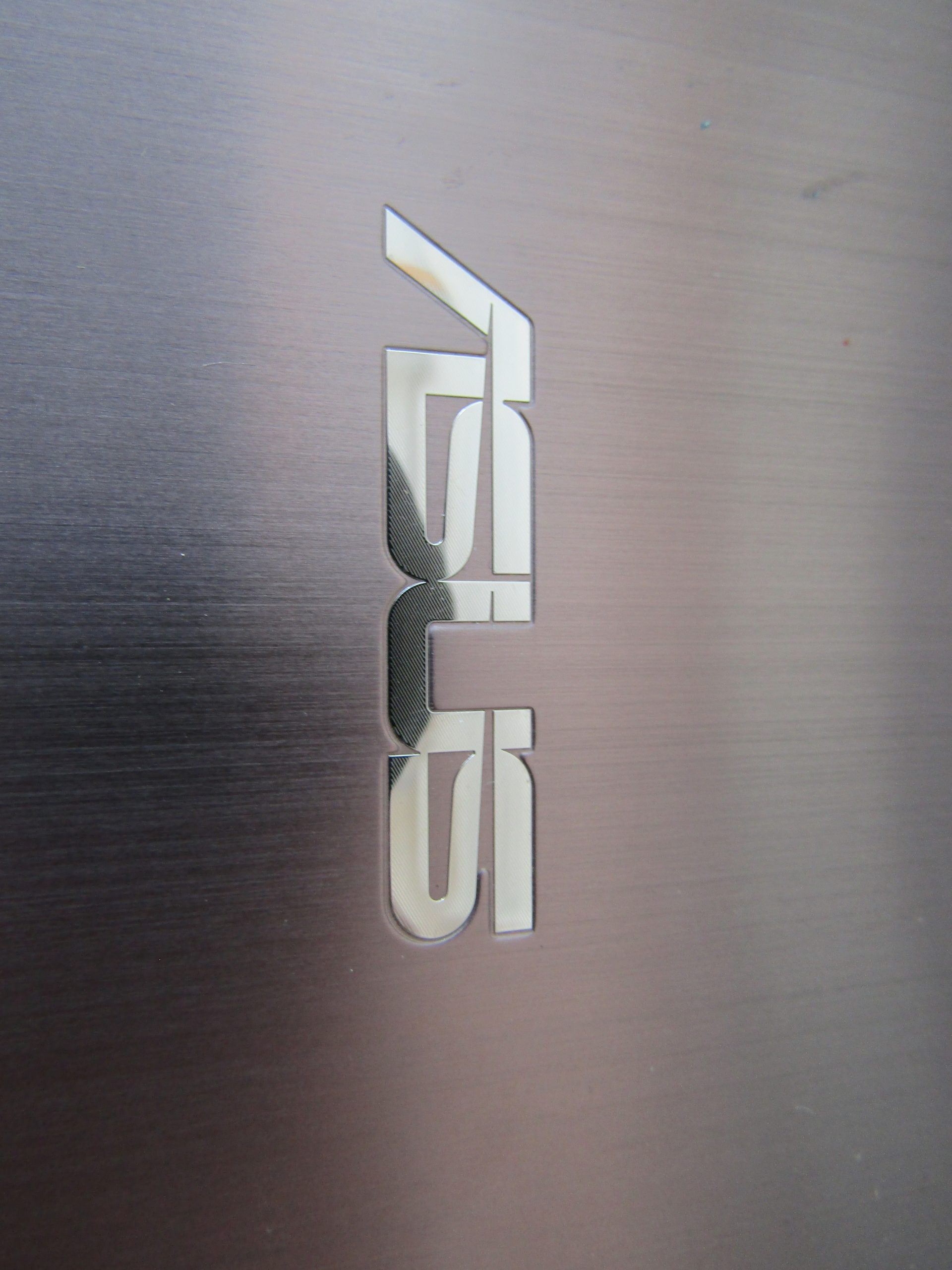 Lote 006 - Laptop ASUS, Modelo: TP201SA. , RAM 4.00 GB con cargador - Imagen 9
