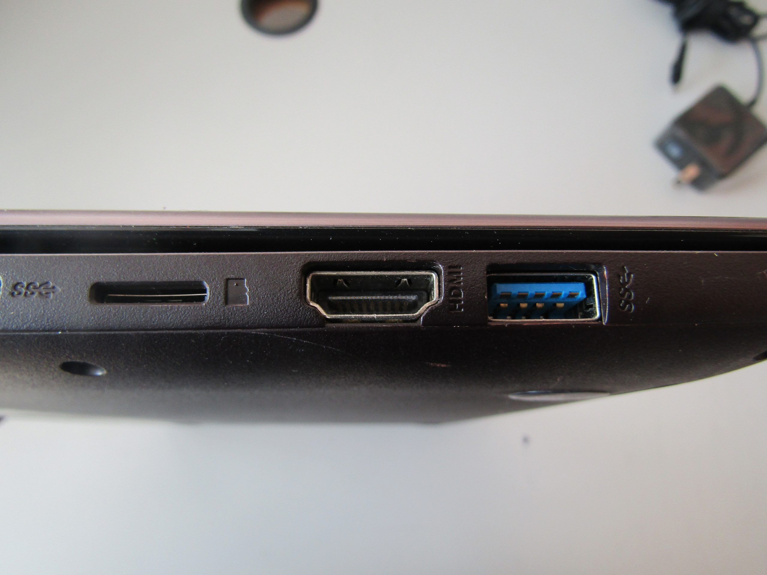 Lote 006 - Laptop ASUS, Modelo: TP201SA. , RAM 4.00 GB con cargador - Imagen 13
