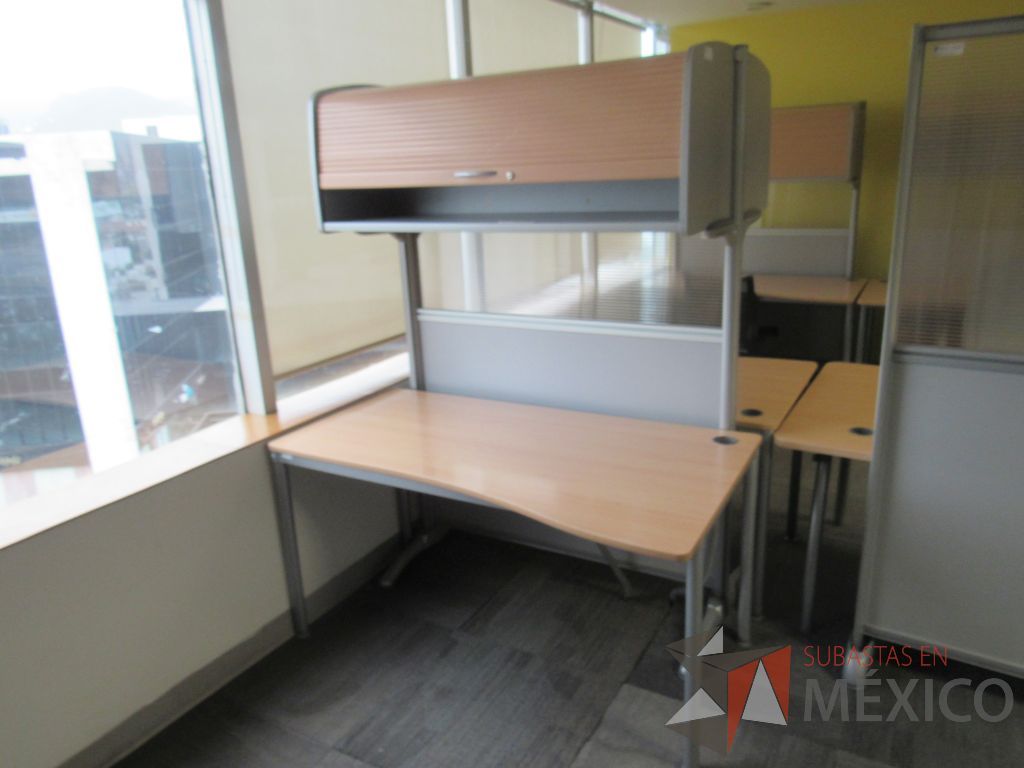 Lote 023 - Estación de trabajo para 2 personas con mampara alta con 2 gavetas - Imagen 5