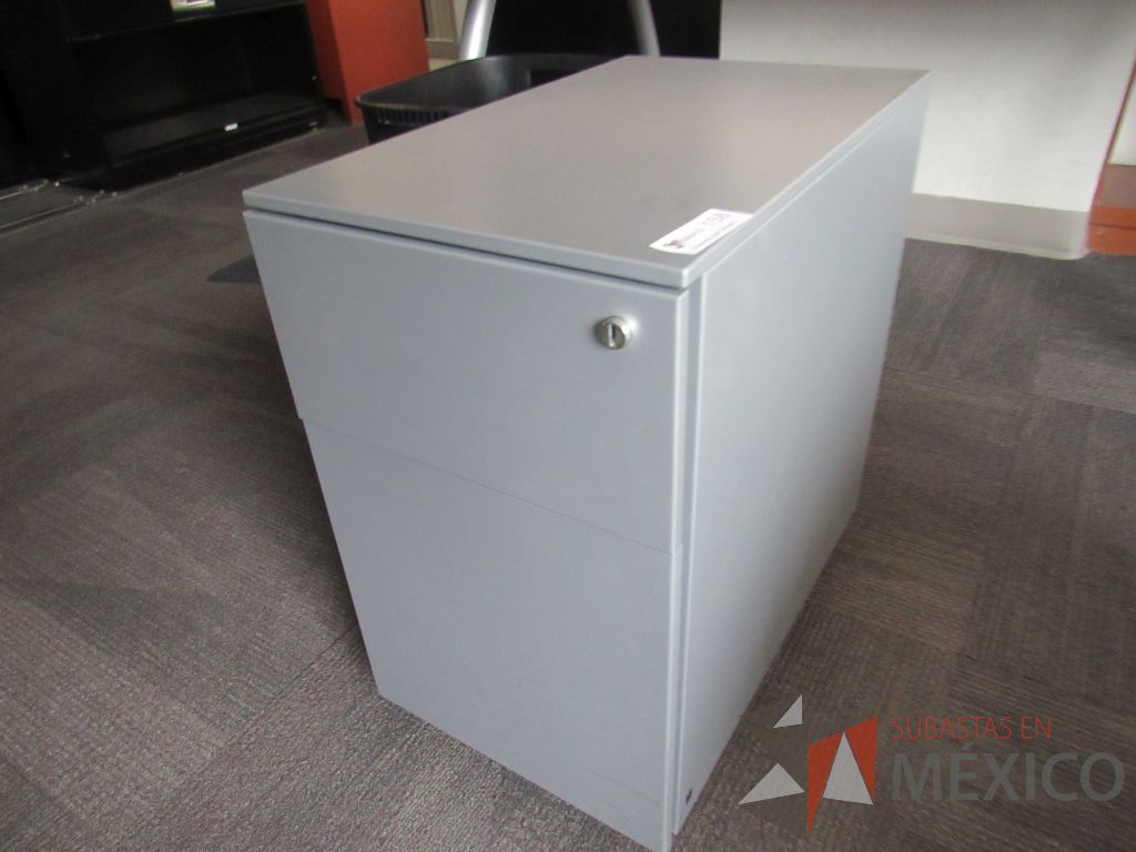 Lote 150 - Archivero metálico vertical de 2 cajones color gris