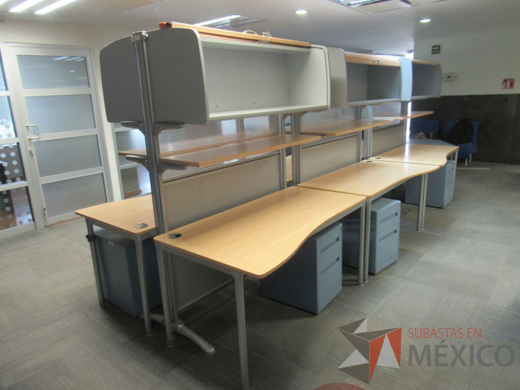 Lote 268 - Estación de trabajo para 6 personas con 6 gavetas - Imagen 10